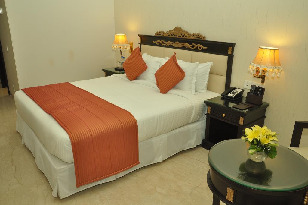 Royal Tulip Navi Mumbai Hotel Eksteriør billede