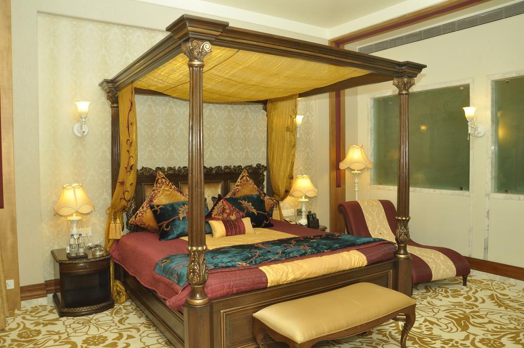 Royal Tulip Navi Mumbai Hotel Eksteriør billede