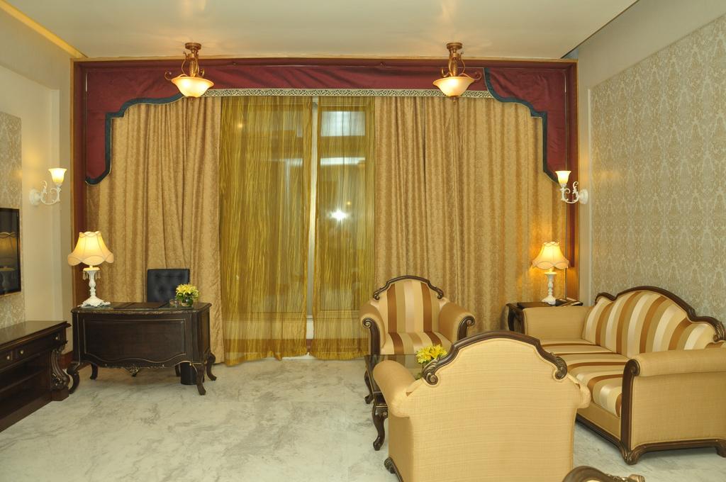 Royal Tulip Navi Mumbai Hotel Eksteriør billede