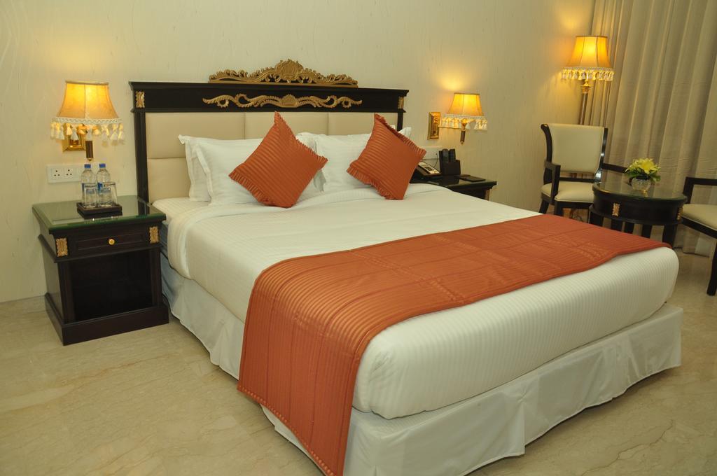 Royal Tulip Navi Mumbai Hotel Eksteriør billede