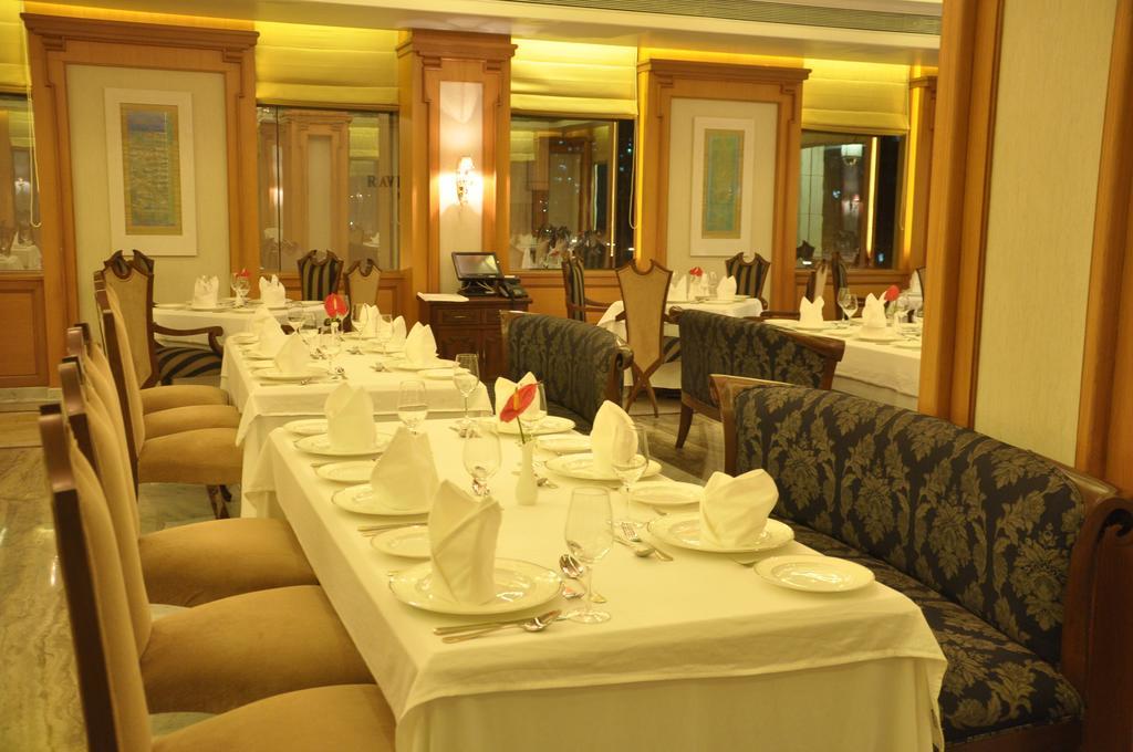 Royal Tulip Navi Mumbai Hotel Eksteriør billede