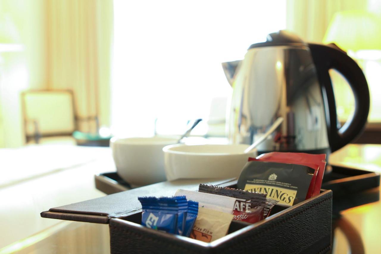 Royal Tulip Navi Mumbai Hotel Eksteriør billede
